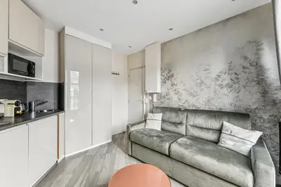 Cuisine ou kitchenette dans l'établissement Studio Mac Mahon - Champs Elysees by B'Your Home