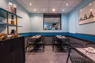 Restaurant ou autre lieu de restauration dans l'établissement Hotel Daval