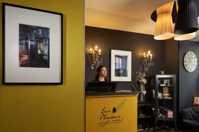 Clients de l'établissement Les Plumes Hotel