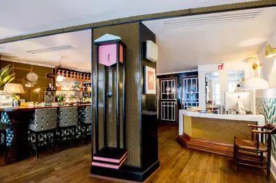 Salon ou bar de l'établissement Hôtel du Temps Paris