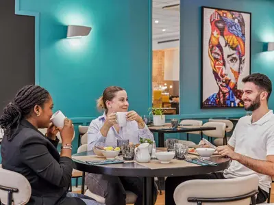 Clients de l'établissement Mercure Paris Porte d'Orleans