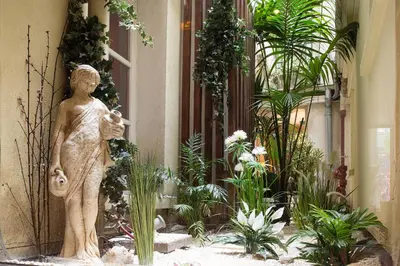 Jardin de l'établissement Hotel Louvre Bons Enfants