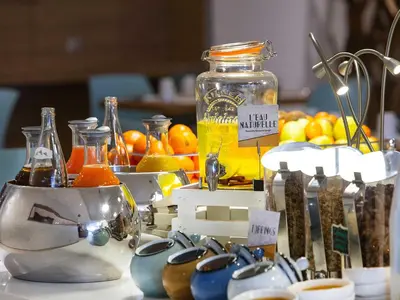 Nourriture dans l'hôtel ou à proximité