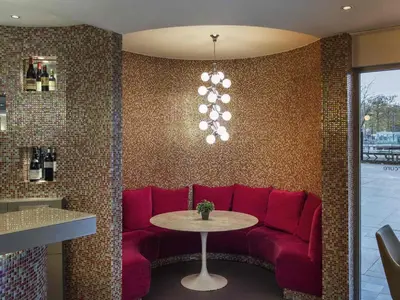 Coin salon dans l'établissement Mercure Paris Vaugirard Porte De Versailles
