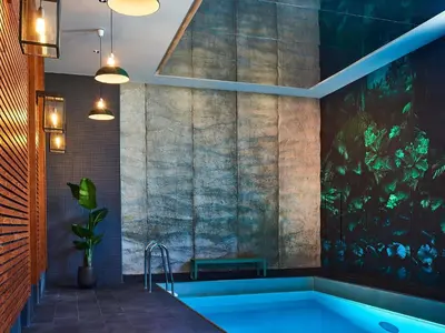 Piscine de l'établissement Novotel Paris Gare De Lyon ou située à proximité