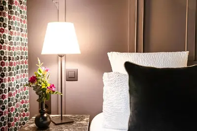 Coin salon dans l'établissement Hotel Villa Nicolo - Tour Eiffel
