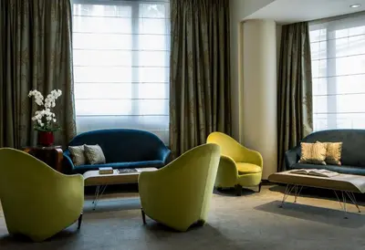 Coin salon dans l'établissement Hôtel Parc Saint-Séverin - Esprit de France