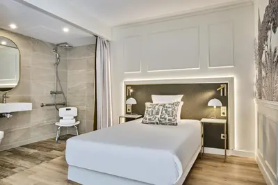 Un ou plusieurs lits dans un hébergement de l'établissement Posy Hotel by Happyculture