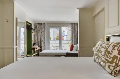 Un ou plusieurs lits dans un hébergement de l'établissement Posy Hotel by Happyculture