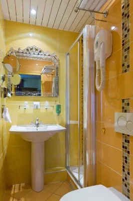 Salle de bains dans l'établissement Hôtel Aurore Paris Gare de Lyon