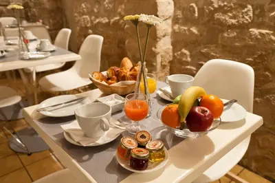 Nourriture dans l'hôtel ou à proximité