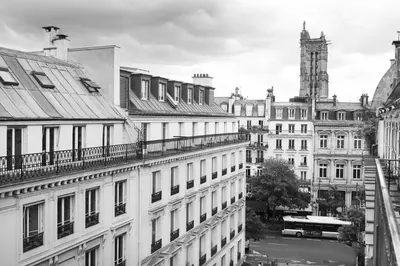 Vue générale sur Paris ou vue de la ville depuis l'hôtel