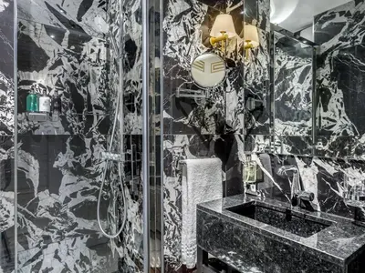 Salle de bains dans l'établissement Merveil - Luxury Suite - Tour Eiffel - Bourdonnais