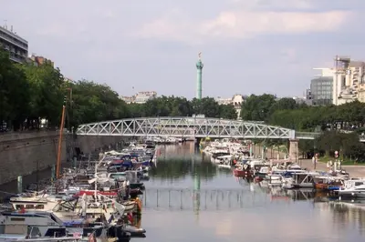 Plan de l'établissement Studio proche de la Seine