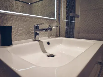 Salle de bains dans l'établissement Little Hôtel