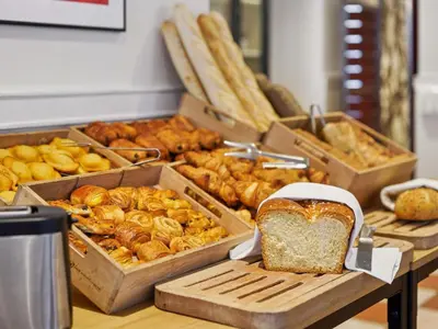 Nourriture dans l'hôtel ou à proximité