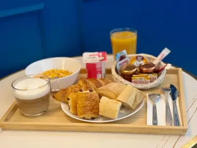 Nourriture dans l'hôtel ou à proximité