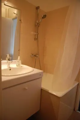 Salle de bains dans l'établissement Appartements Paris Boulogne