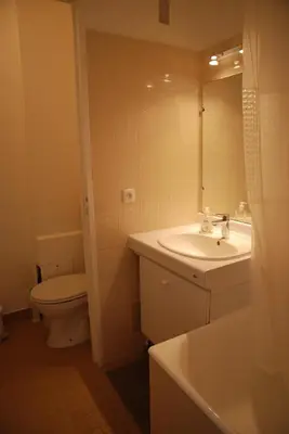 Salle de bains dans l'établissement Appartements Paris Boulogne