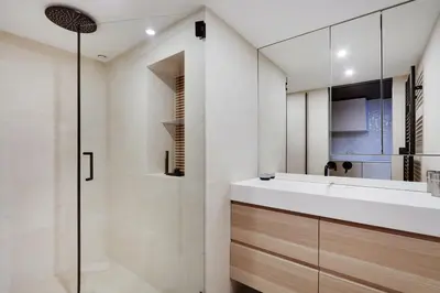 Salle de bains dans l'établissement Pick A Flat's Apartment in Upper Marais - Rue d'Hauteville