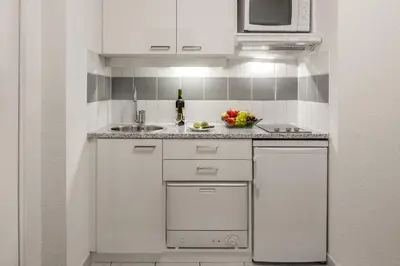 Cuisine ou kitchenette dans l'établissement Citadines Bastille Gare de Lyon Paris