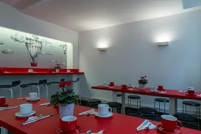 Restaurant ou autre lieu de restauration dans l'établissement Hôtel Lecourbe, Paris Tour Eiffel