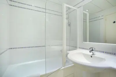 Salle de bains dans l'établissement Hotel Lautrec Opera