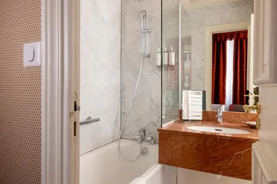 Salle de bains dans l'établissement Hotel De Seine