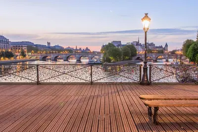Vue sur la rivière ou le fleuve situé(e) à proximité de l'hôtel