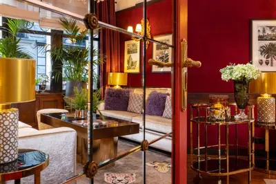 Coin salon dans l'établissement Hotel De Seine