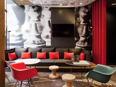 Coin salon dans l'établissement ibis Paris Gare De L'Est TGV