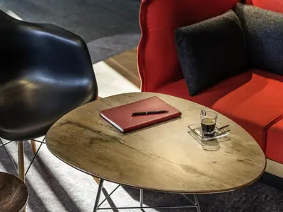 Coin salon dans l'établissement ibis Paris La Defense Courbevoie