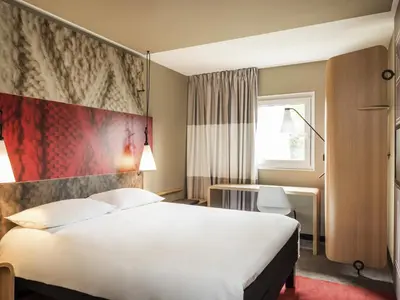Un ou plusieurs lits dans un hébergement de l'établissement ibis Paris La Defense Courbevoie