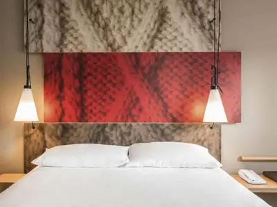 Un ou plusieurs lits dans un hébergement de l'établissement ibis Paris Porte de Clichy Centre
