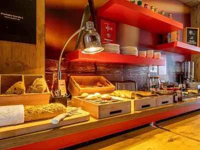 Nourriture dans l'hôtel ou à proximité