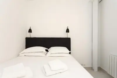 Un ou plusieurs lits dans un hébergement de l'établissement Habitat Parisien - 1BR-1BA for 4 - Marais Bastille