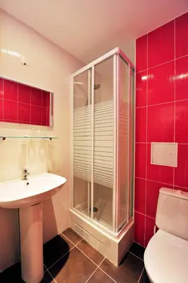 Salle de bains dans l'établissement Le Victor Hugo