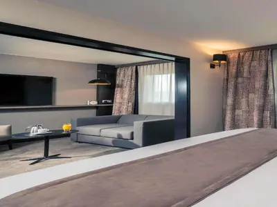 Coin salon dans l'établissement Mercure Paris Porte de Pantin