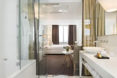 Salle de bains dans l'établissement Hotel Le Placide Saint-Germain Des Prés
