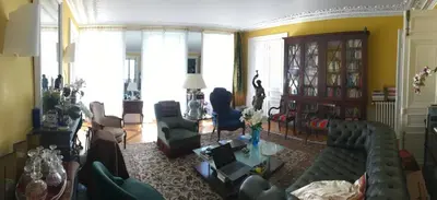 Coin salon dans l'établissement Le 48 Paris