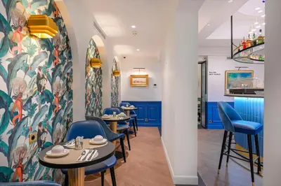 Cuisine ou kitchenette dans l'établissement Hotel Cambon