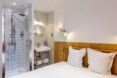 Salle de bains dans l'établissement Escapade Familiale à Grenelle