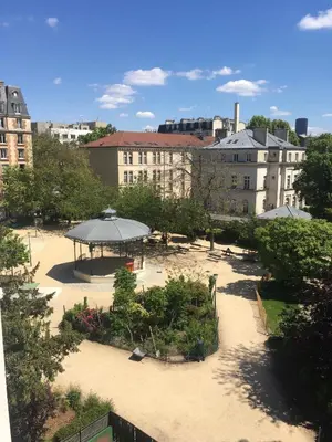 Jardin de l'établissement Escapade Familiale à Grenelle