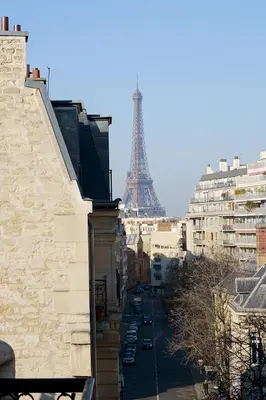 Vue générale sur Paris ou vue de la ville depuis l'hôtel