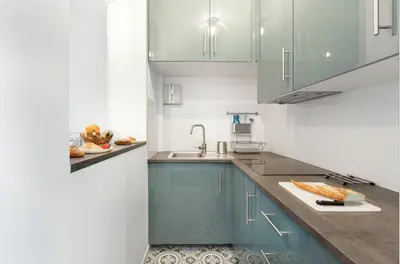 Cuisine ou kitchenette dans l'établissement GuestReady - Nice apartment for 6 in Paris