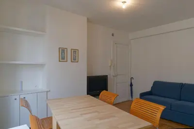 Coin salon dans l'établissement Quiet apartment near Montmartre