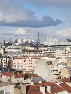 Vue générale sur Issy-les-Moulineaux ou vue de la ville depuis l'appart'hôtel