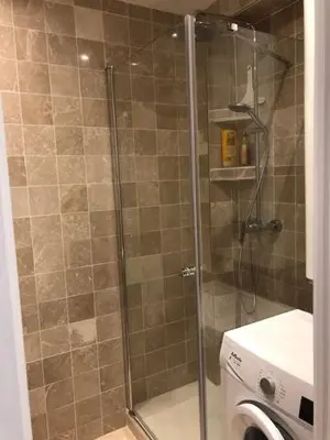Salle de bains dans l'établissement APPARTEMENT T2 RER CACHAN