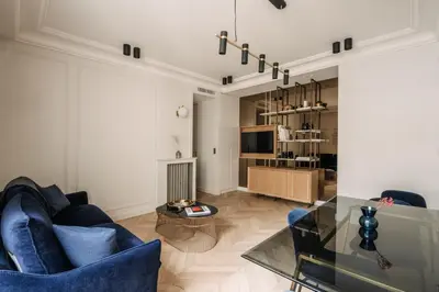Cuisine ou kitchenette dans l'établissement HIGHSTAY - Luxury Serviced Apartments - Rue de Rivoli