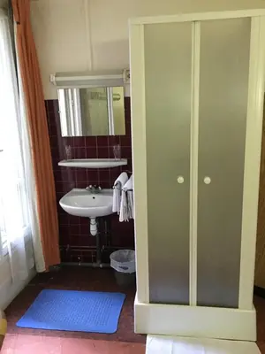Salle de bains dans l'établissement A la Pinte du Nord